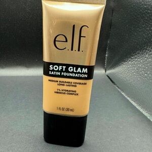 5/$25 NWT Soft Glam Satin Foundation - Medium Coverage, new